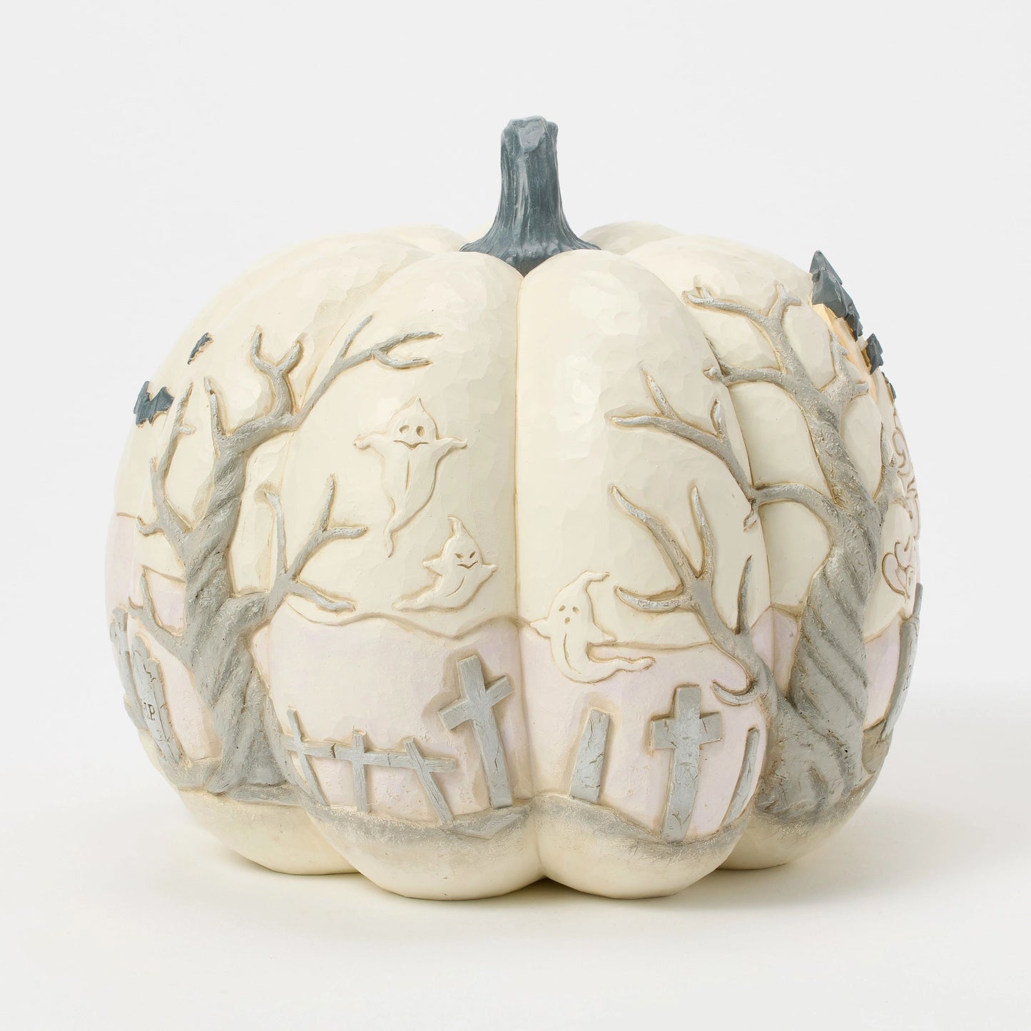 Cardenal cariñoso en adorno de vuelo