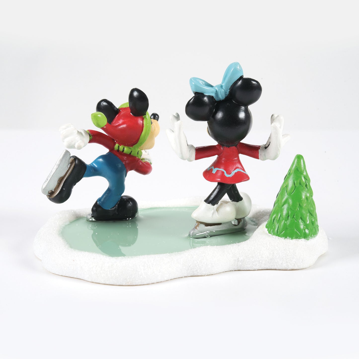 Mickey y Minnie van a patinar